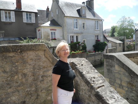 80.a - Bayeux, balconi sul fiume ihihihi