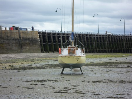 113.a - Cancale, io rimango in piedi!